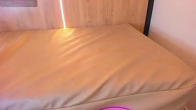 ashlyn_parker live sex cam