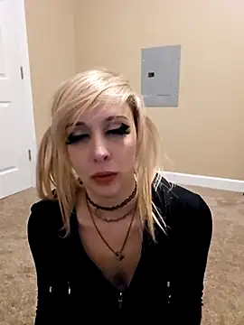 AmethystFoxx live sex cam