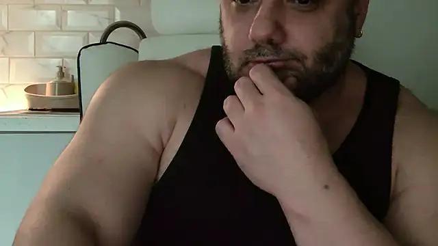 WildJohn_XX live sex cam