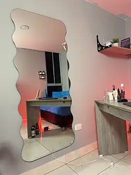 Yelena03 live sex cam