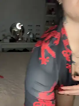 julieeeeee75 live sex cam