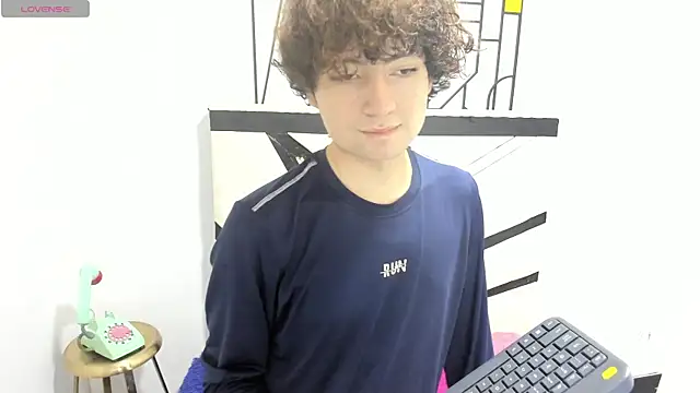 SHAW_FROSTE's cam snapshot