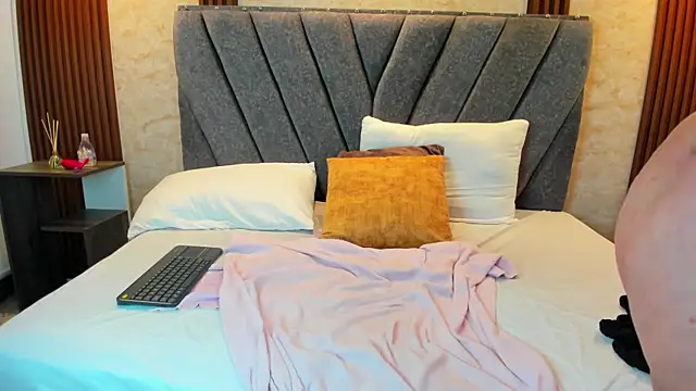 Ying_min live sex cam