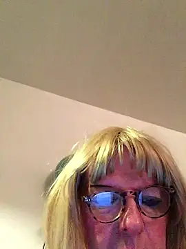 simone_xdressing live sex cam