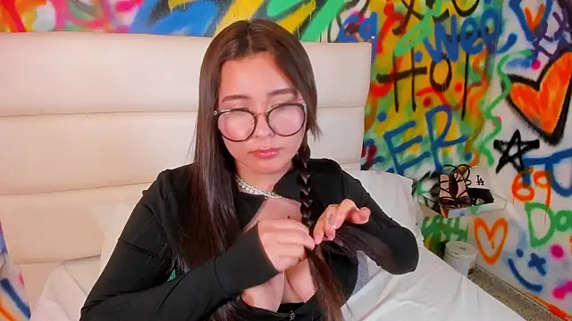 Liana_Bernocchi live sex cam