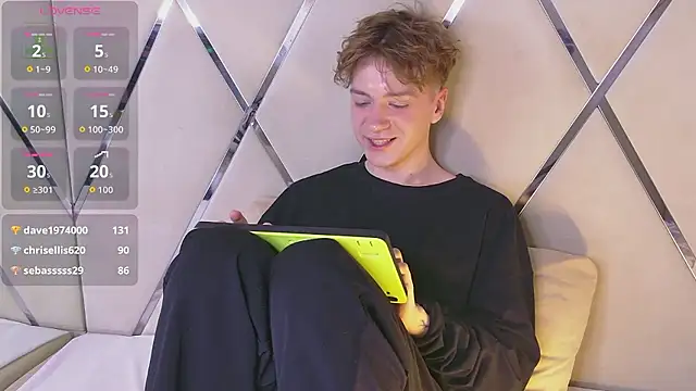 Paul_Holt live sex cam