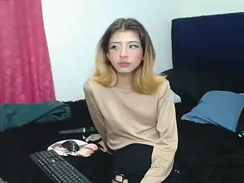 KratosAfroditacs live sex cam