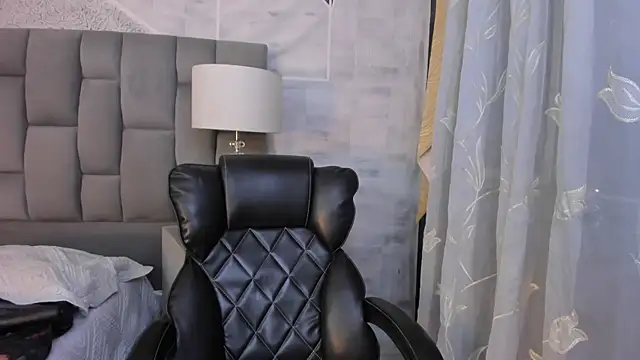 ChannelWhitee_'s cam snapshot