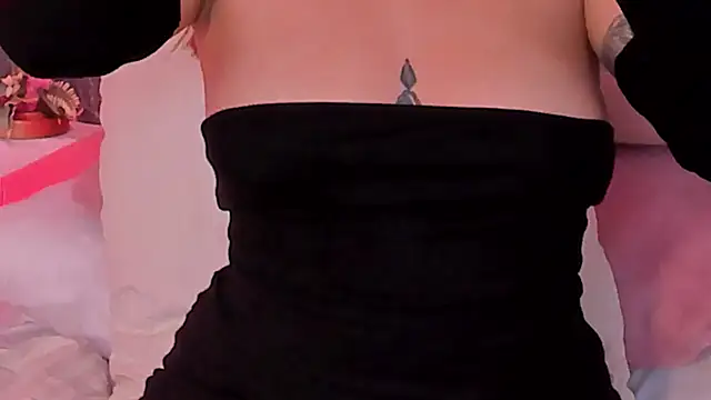 LiaCathaleya live sex cam