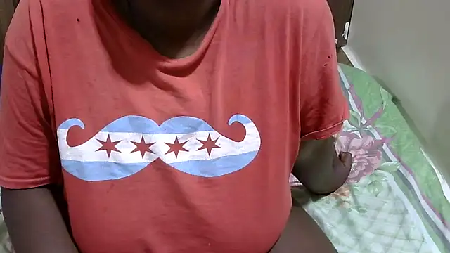 HoneyExtasyXo_'s cam snapshot