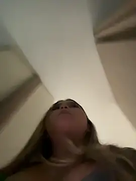 lunablossom_ live sex cam