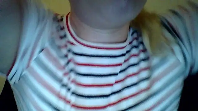 jennyblondeuk live sex cam