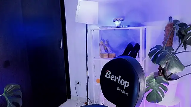 VickyGrey's cam snapshot