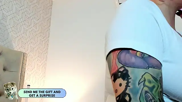 SuccubusDolly's cam snapshot