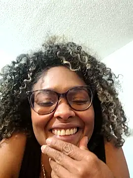 BiiancaEstradaa's cam snapshot