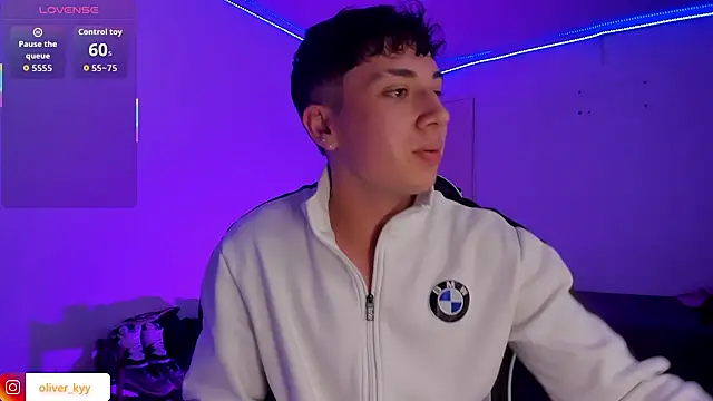 oliver_kyy live sex cam