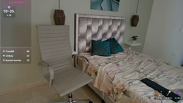 Amina_AlZahra's cam snapshot