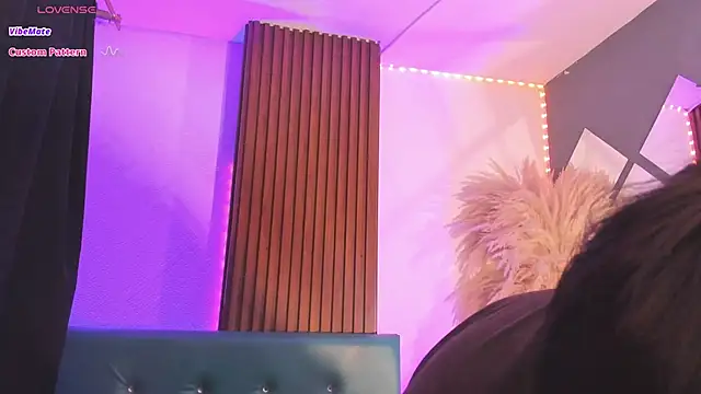 Hiddenhotcake live sex cam