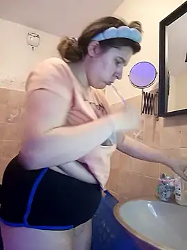 Heleneecesmecs2 live sex cam