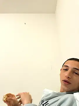 Francoluce23 live sex cam