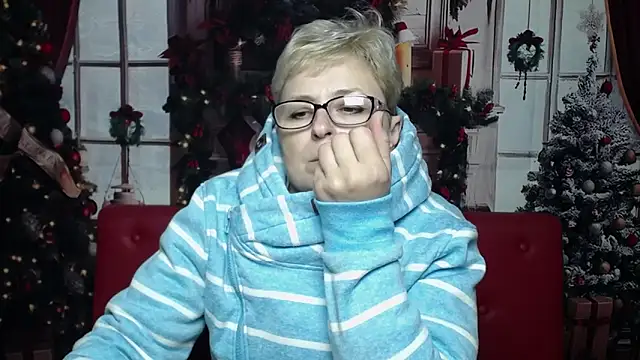 EmiliaGree live sex cam