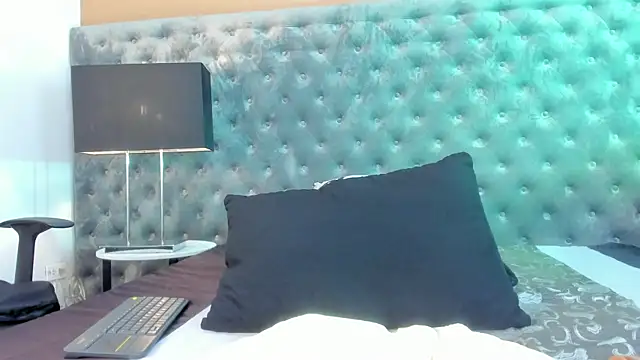 NatQueen's cam snapshot