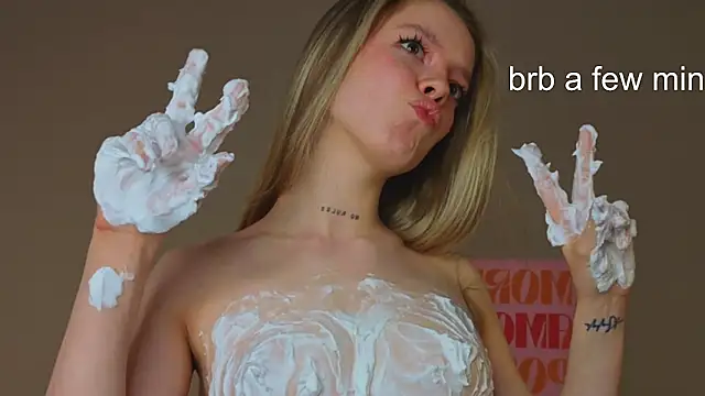 TiffinyMergist live sex cam