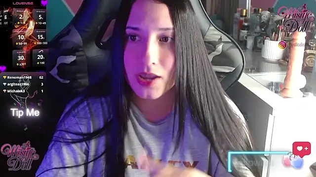 Mysticdooll69's cam snapshot