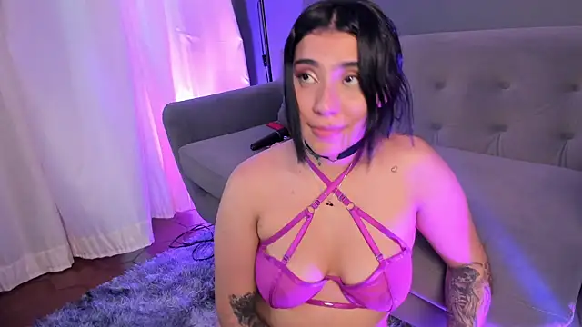 emy_williams's cam snapshot