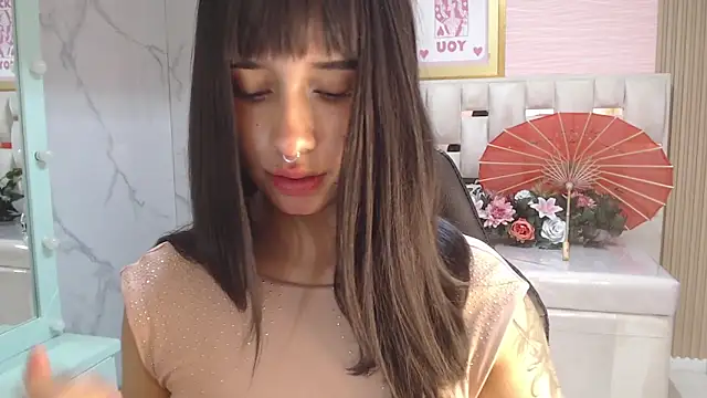 allyssa_bellini_s's cam snapshot