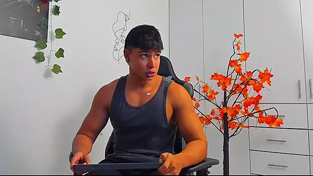 Bray_Kevin live sex cam