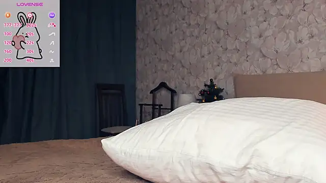 TienKnous live sex cam