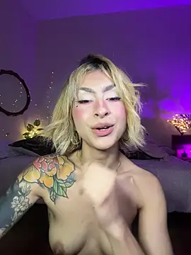 Cinamoonn live sex cam