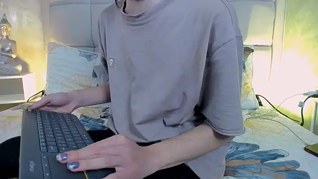 Hecatee_77 live sex cam