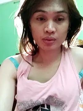 QueenSoreal live sex cam