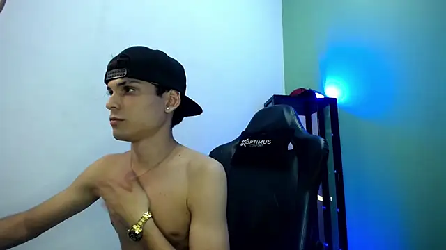 dilan_hott_ live sex cam