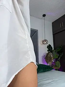 OneInAMillionXXX live sex cam