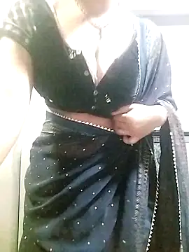 Hottestgirll live sex cam