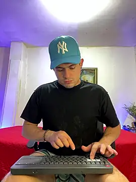 williamsmiiths16 live sex cam