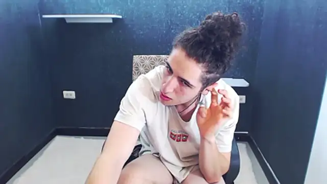 Kerverr_ live sex cam