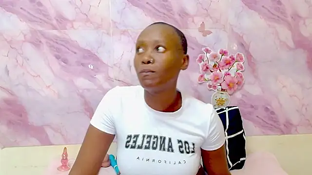 EbonyOlive69 live sex cam