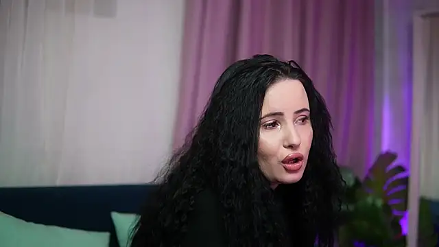 AdelineRosa's cam snapshot