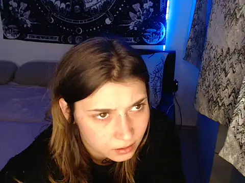 AlienforTwenty's cam snapshot