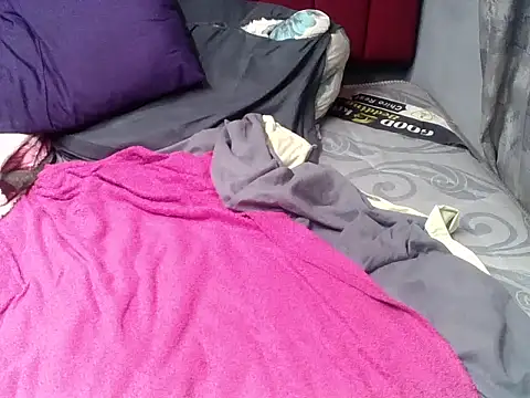 ClitorisBoobs's cam snapshot