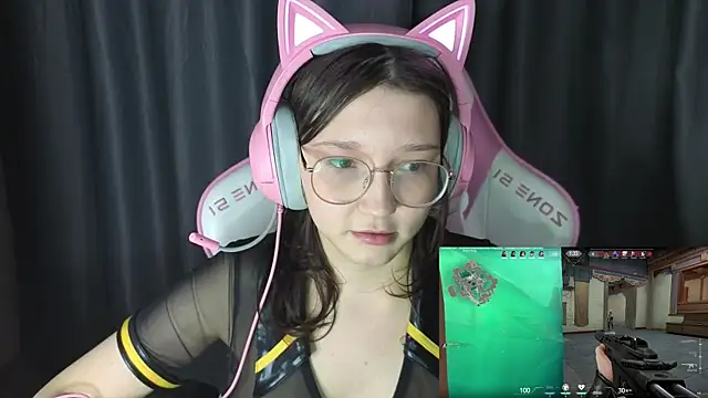 Pink-Aura-'s cam snapshot