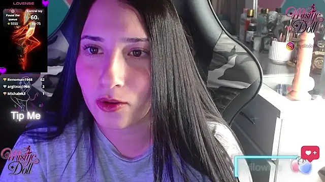 Mysticdooll69's cam snapshot