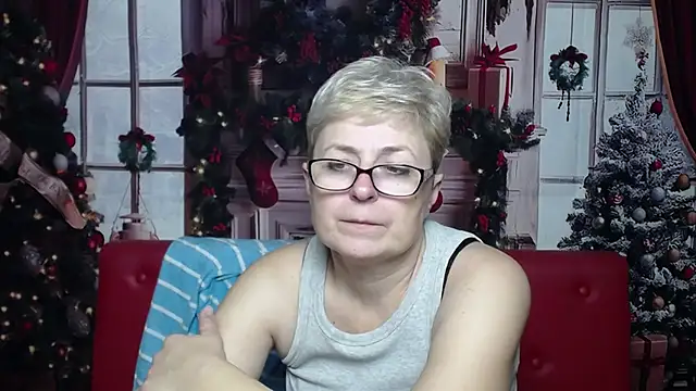 EmiliaGree live sex cam