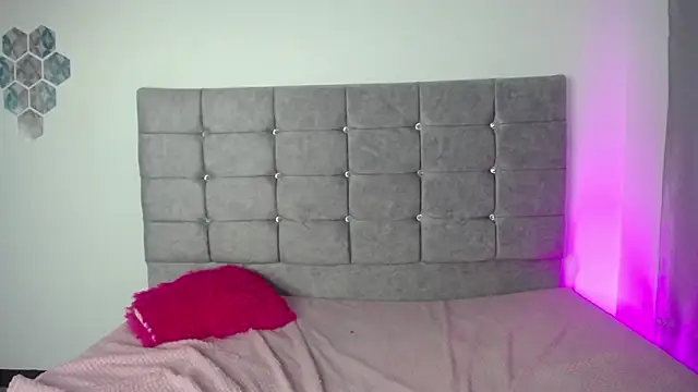 Valen_luxx live sex cam