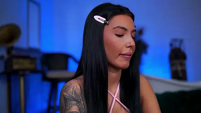 AishaaDevoe live sex cam