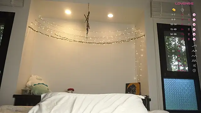 Amylittlestar live sex cam